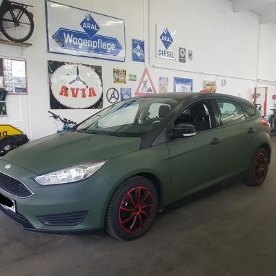 Focus Avery Military Green